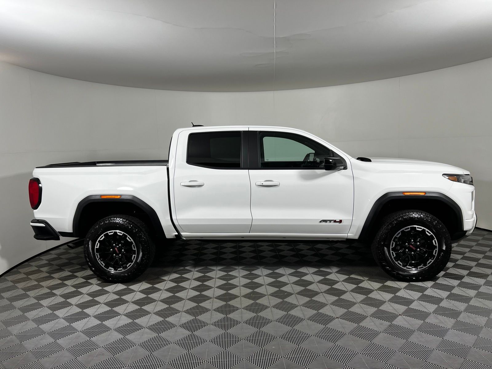 Thumbnail: 2026 GMC Canyon - 4