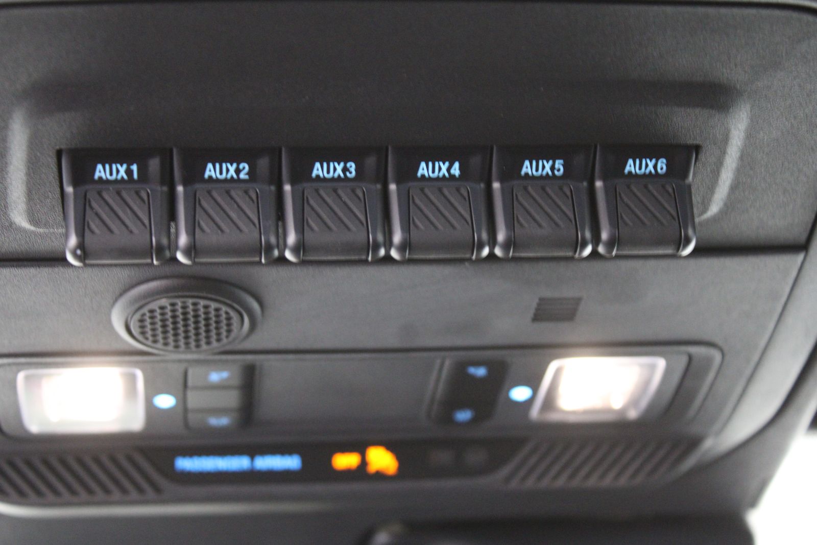 Used 2023 Gray Ford Black Diamond image 25
