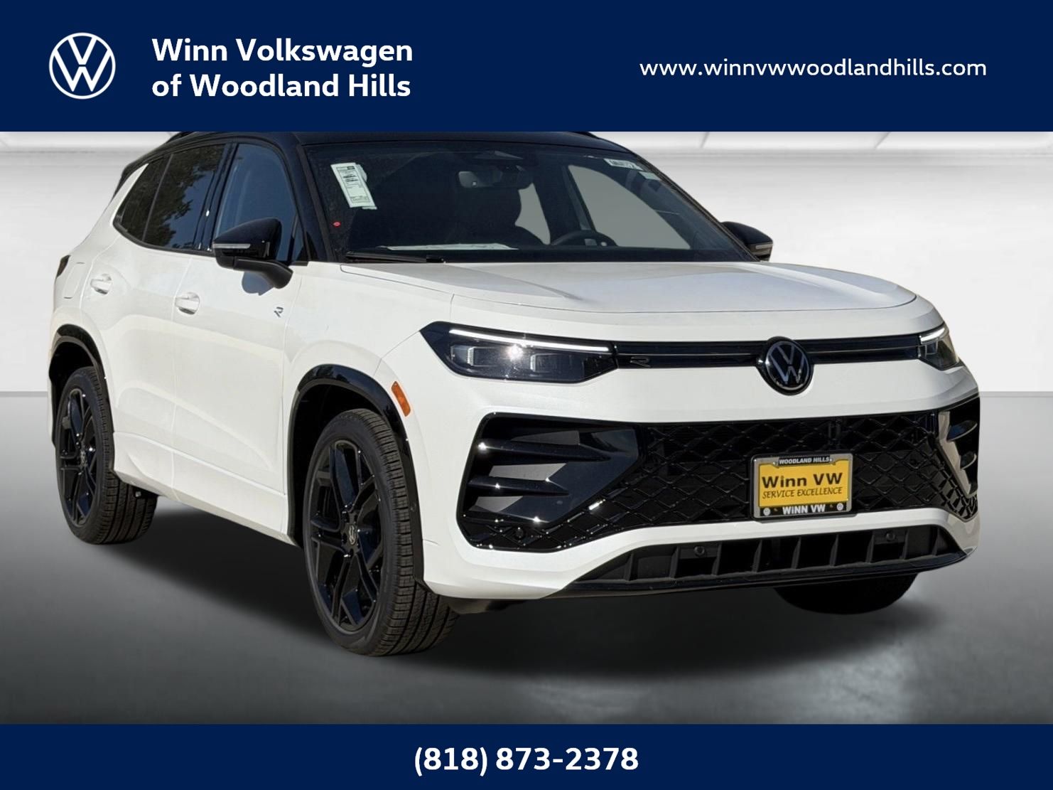 2026 Volkswagen Tiguan 2.0T SE R-Line Black's photo