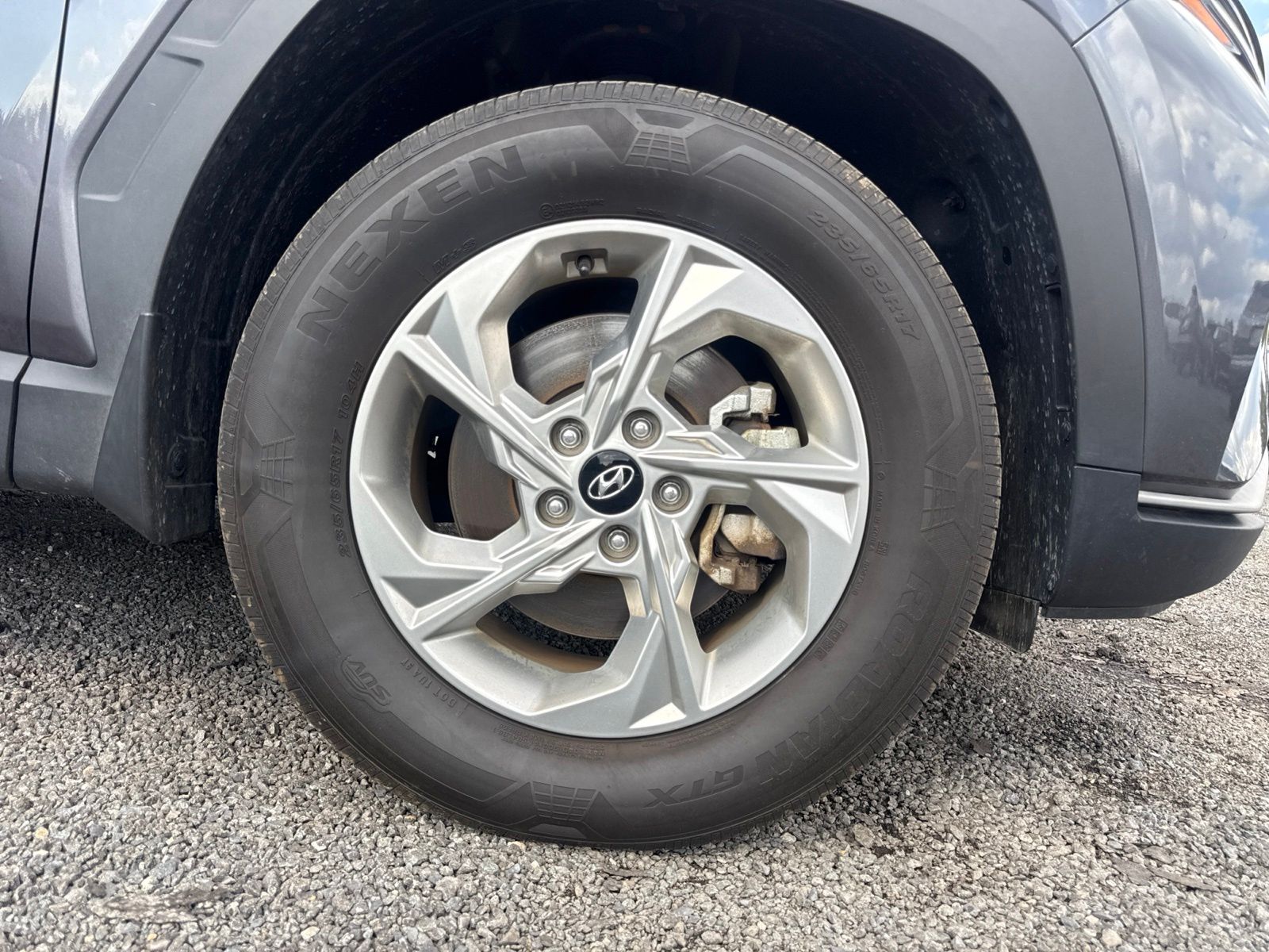 Used 2024 Gray Hyundai SEL image 28