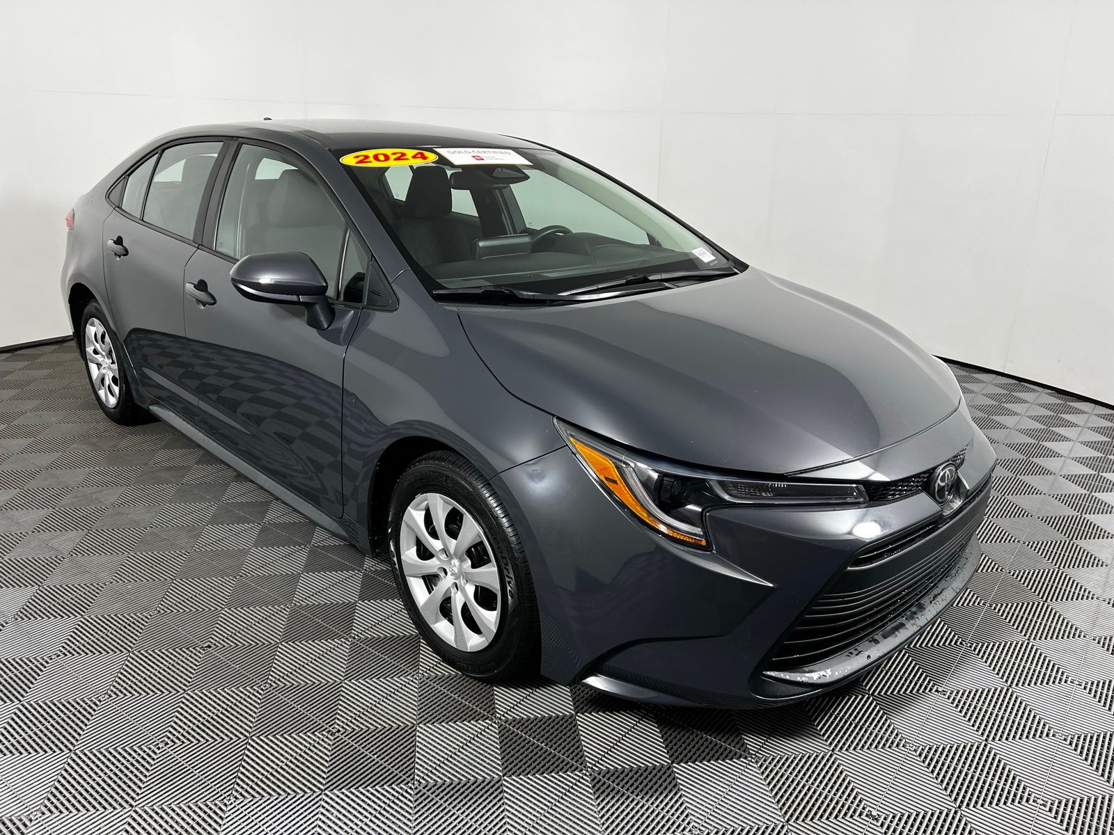 Thumbnail: 2024 Toyota Corolla - 3