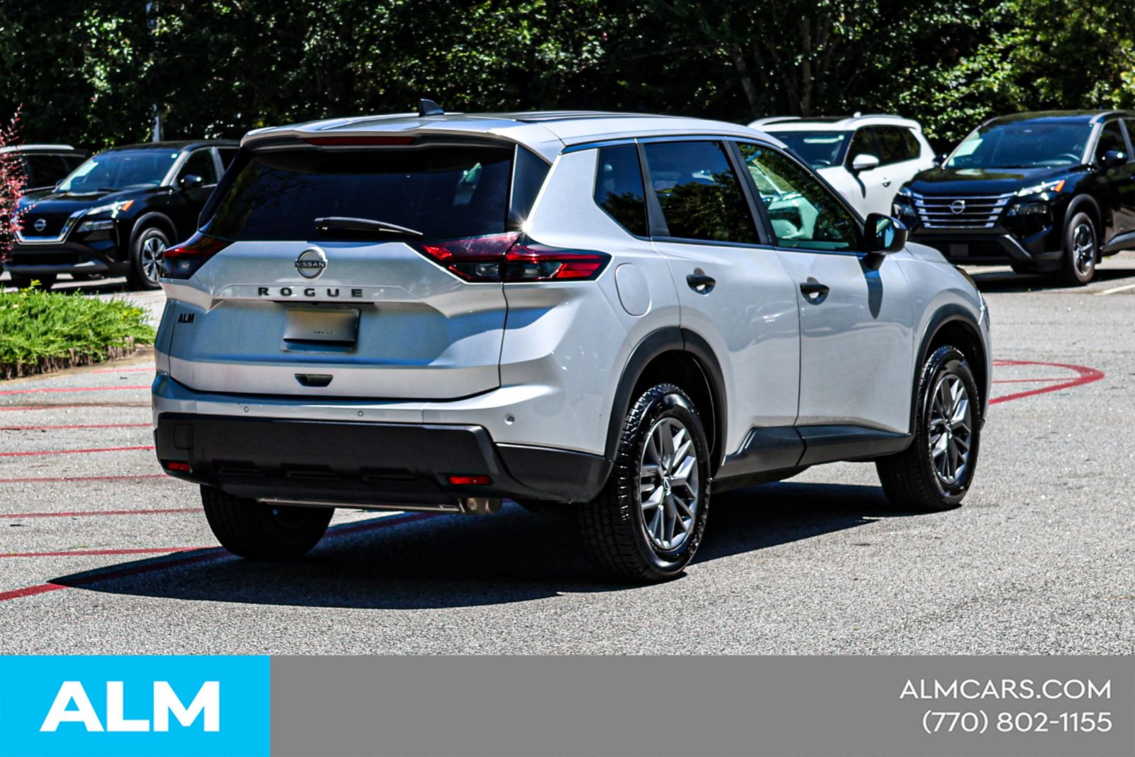 Used 2024 Silver Nissan S image 7