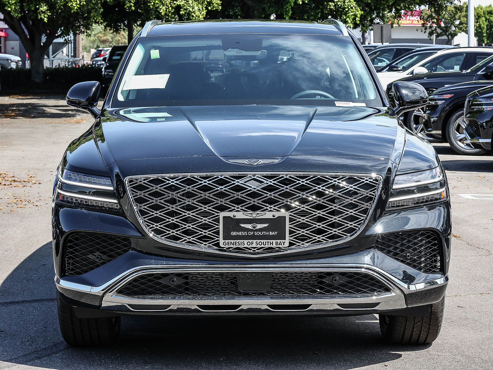 View vehicle photo 2