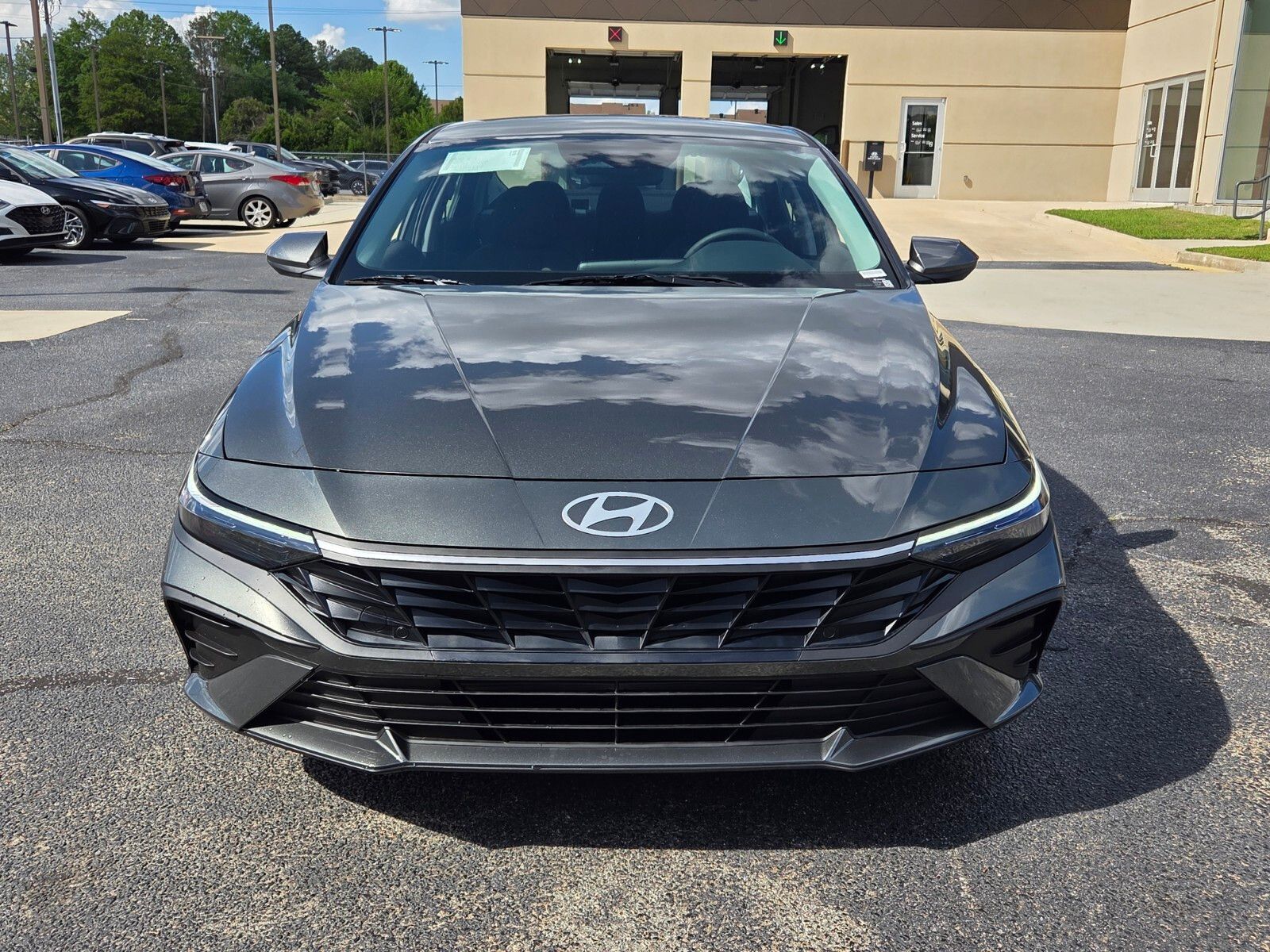 View vehicle photo 2