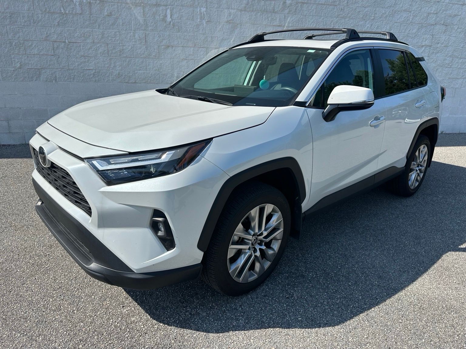 Pearl 2024 Toyota RAV4 SUV / Crossover Front-Wheel Drive 8-Speed Automatic