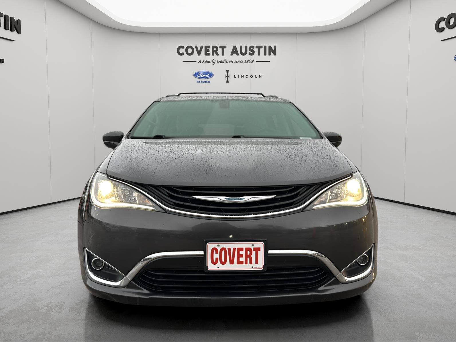 Used Car 2018 Chrysler Pacifica Hybrid  Touring Plus For Sale Under $20,000 In Austin, Texas