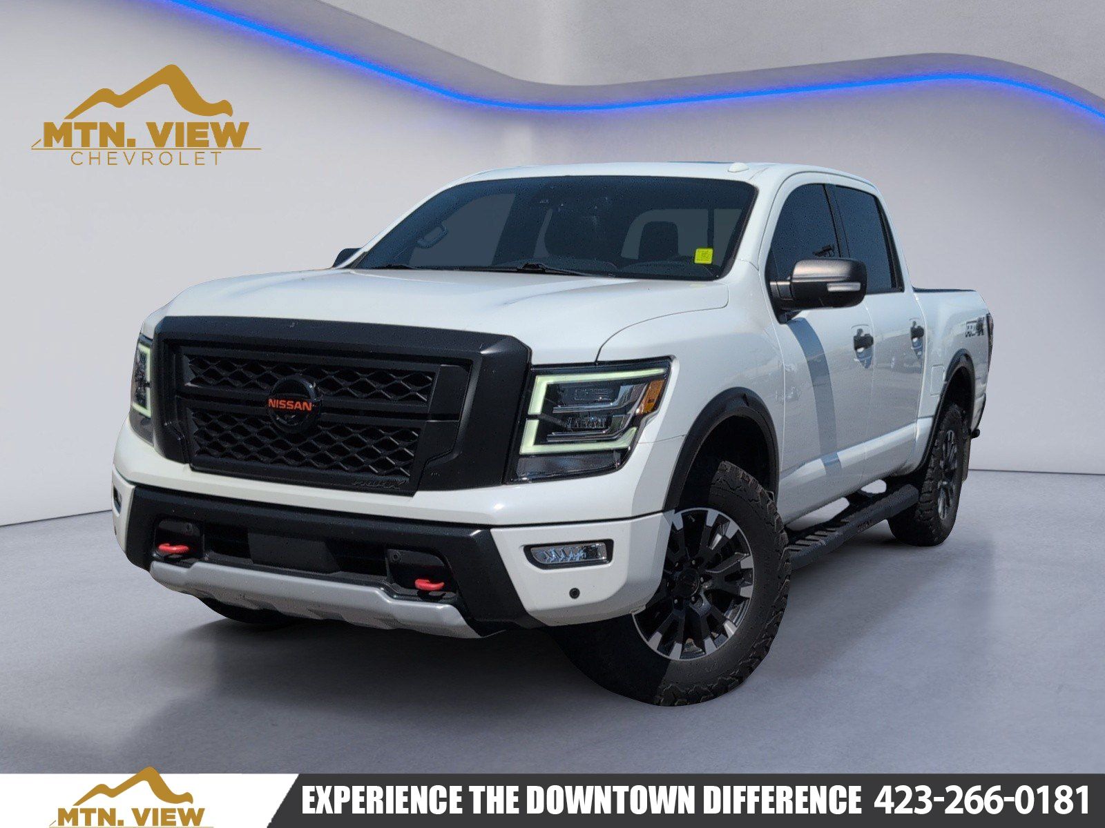 Glacier White 2020 Nissan Titan Pickup Truck Four-Wheel Drive 9-Speed Automatic