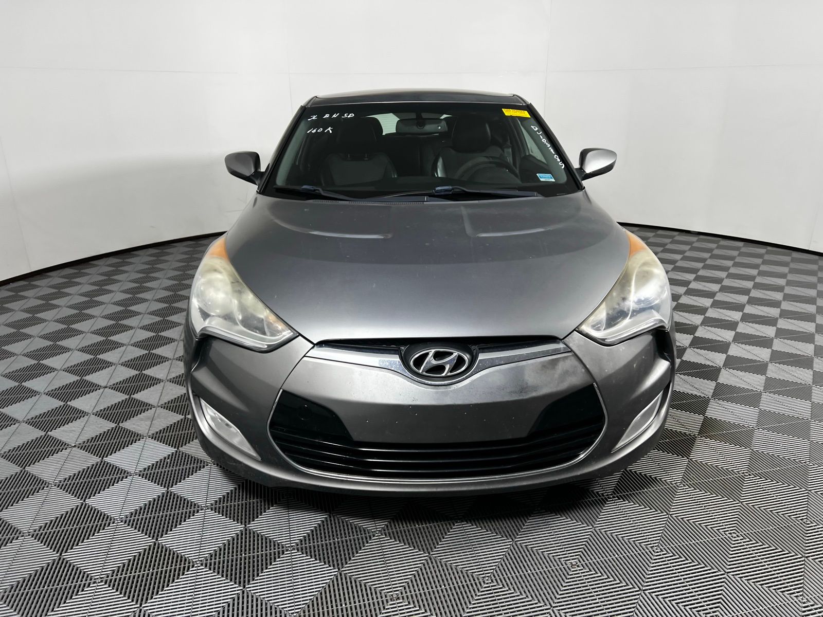 Thumbnail: 2013 Hyundai Veloster - 2
