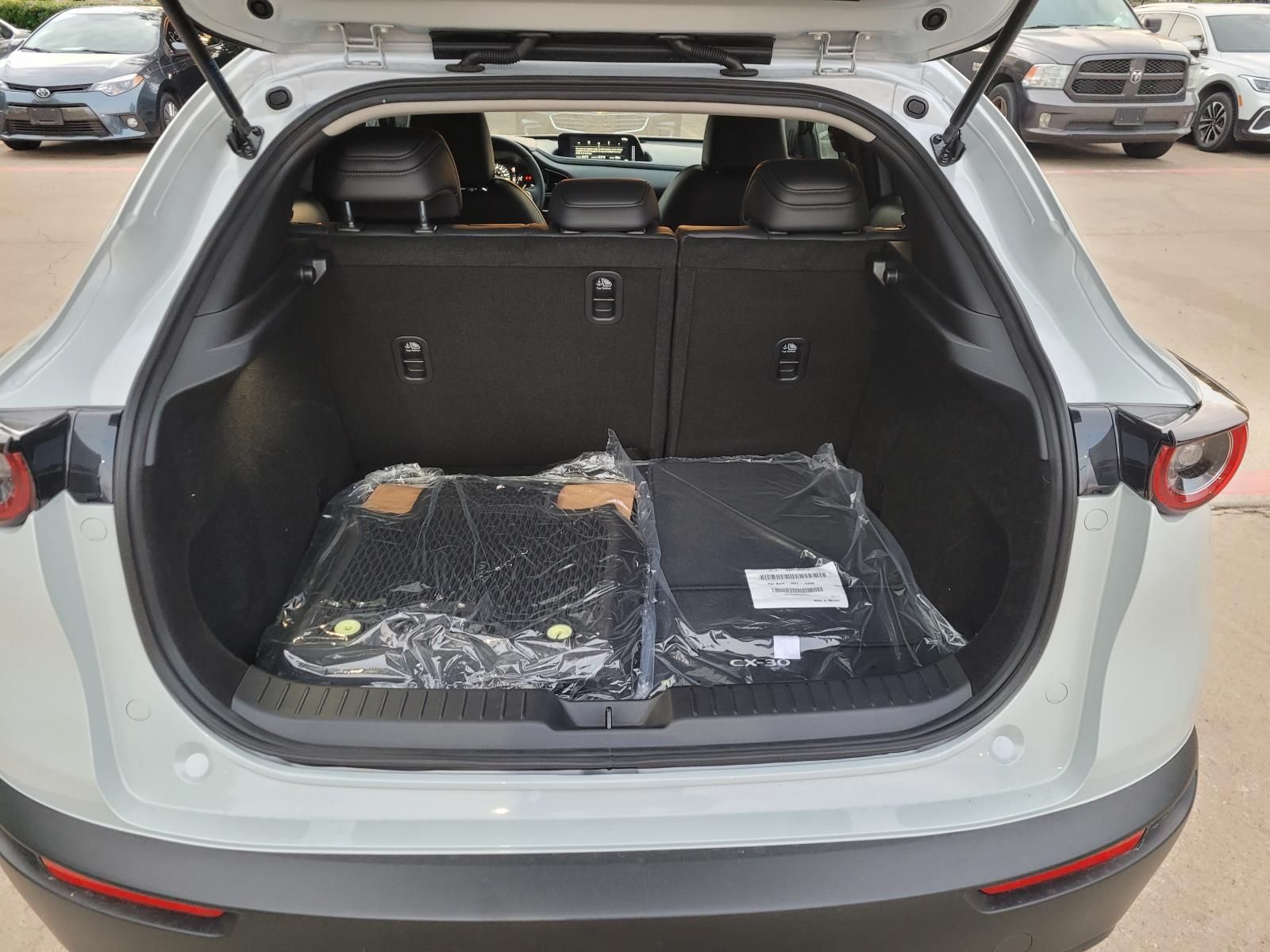 View vehicle photo 3