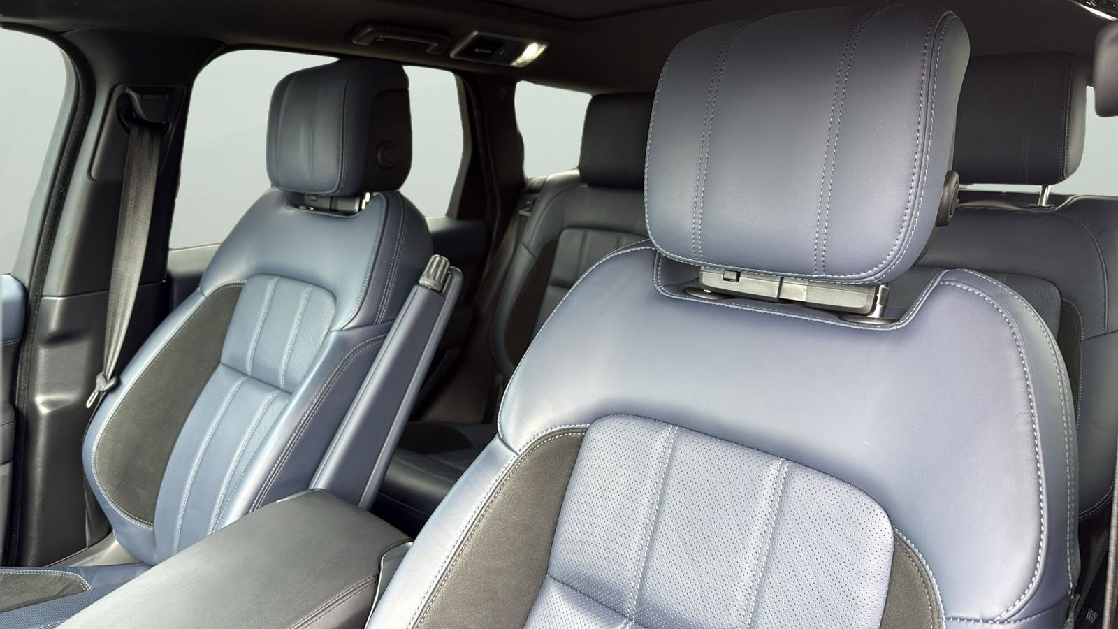 Used Car 2021 Land Rover Range Rover Sport  Hse Dynamic For Sale Under $40,000 In Austin, Texas