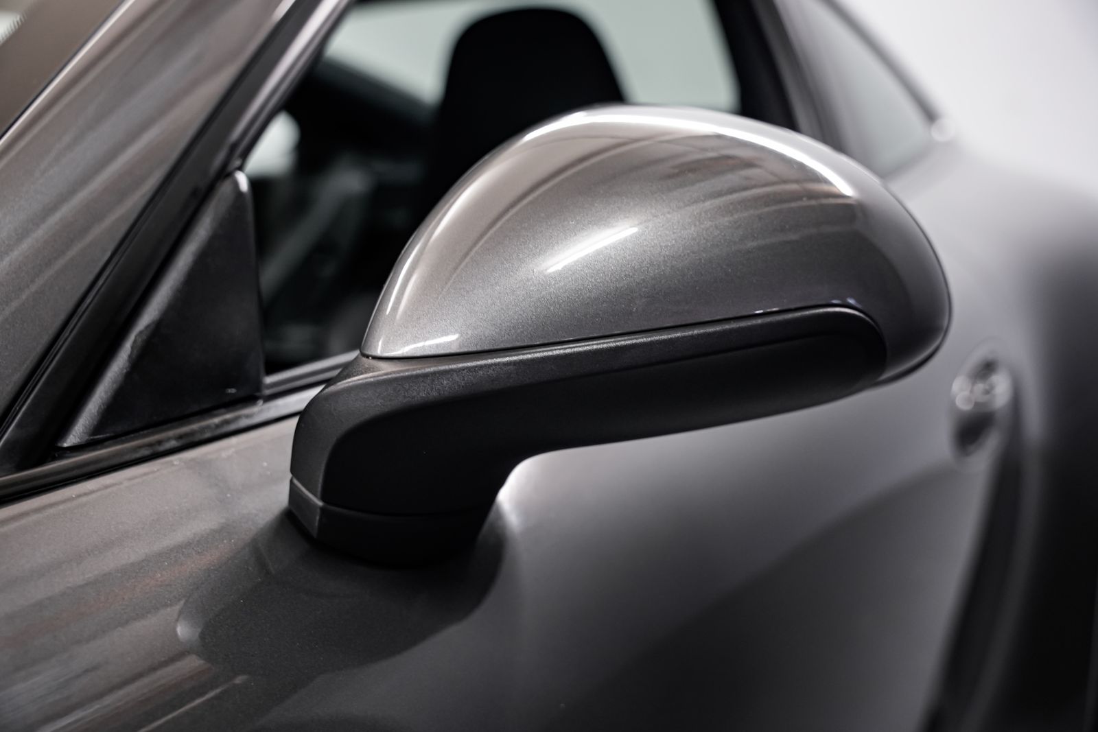 2013 Porsche 911 Carrera 4S — photo 34