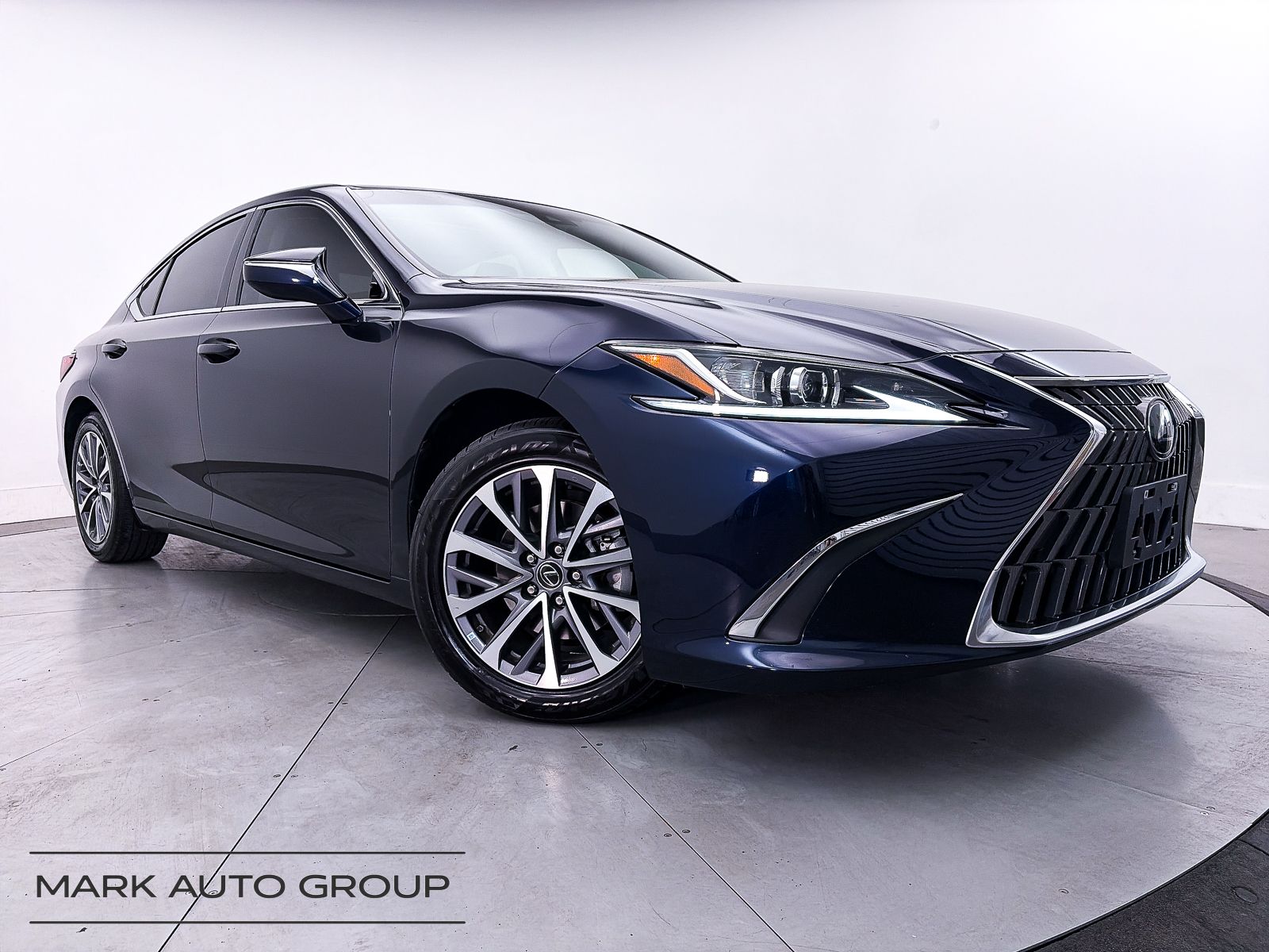 2022 Lexus ES 350 350's photo