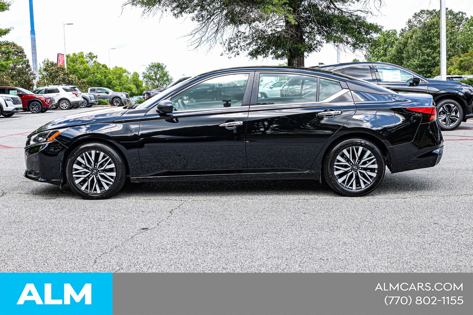 Used 2025 Black Nissan 2.5 SV image 10