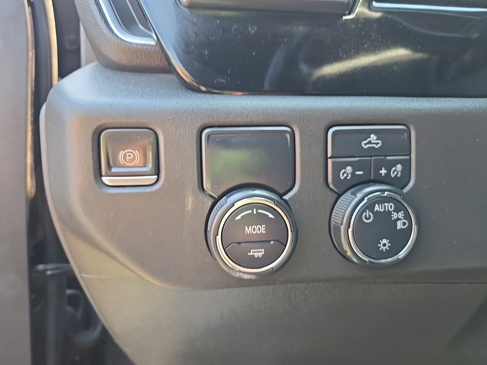 Used 2023 Gray Chevrolet LT image 24