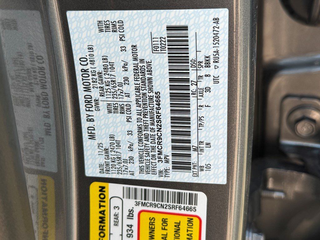New 2025 Carbonized Gray Metallic Ford Outer Banks image 29