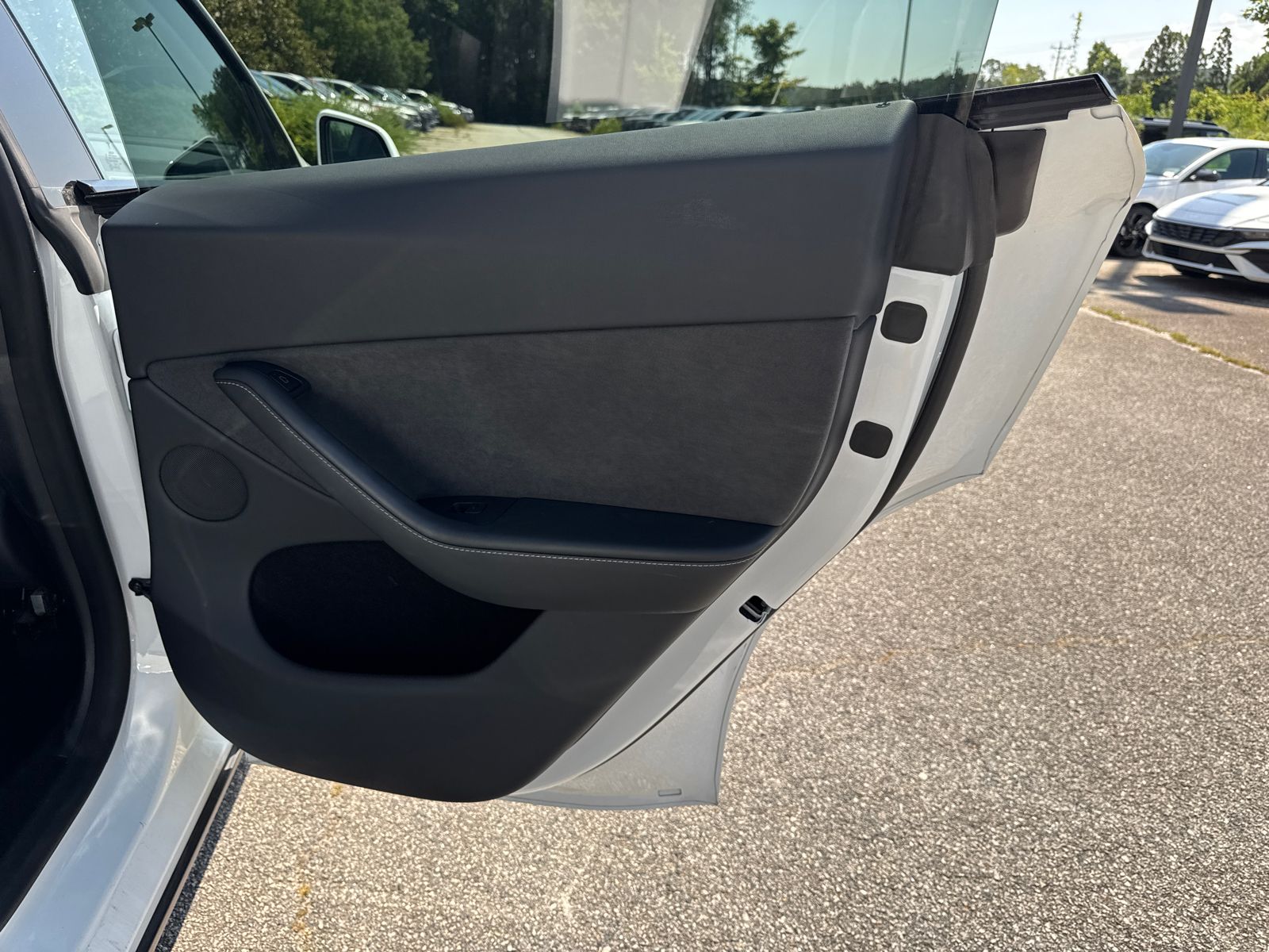 Used 2023 White Tesla Long Range image 16