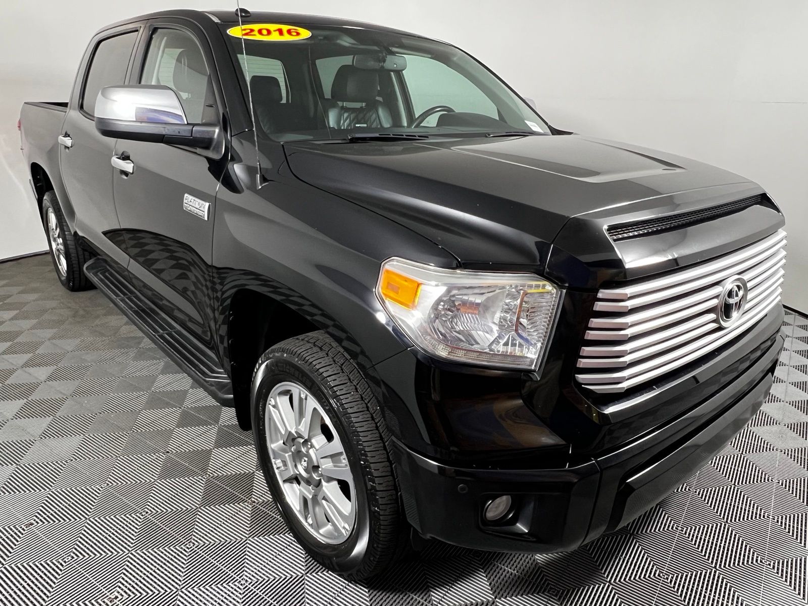 Thumbnail: 2016 Toyota Tundra - 3