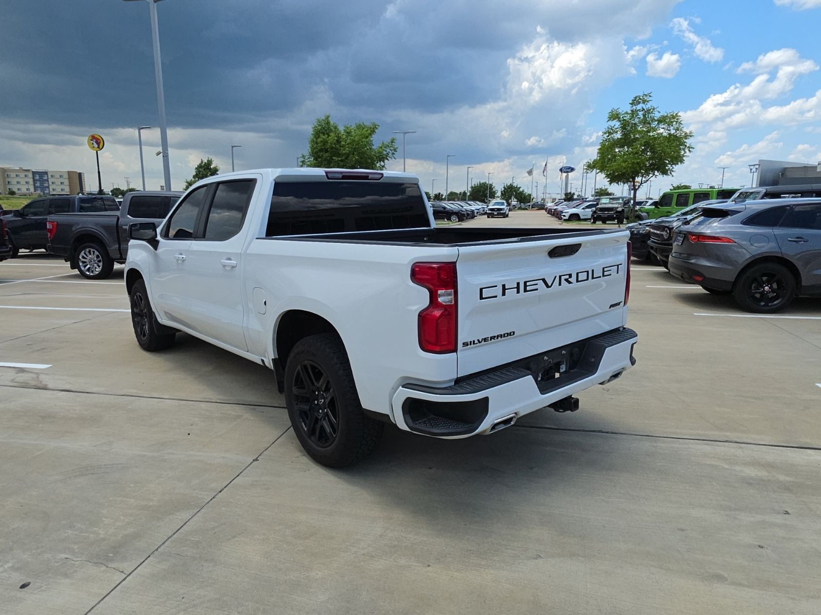 View vehicle photo 6