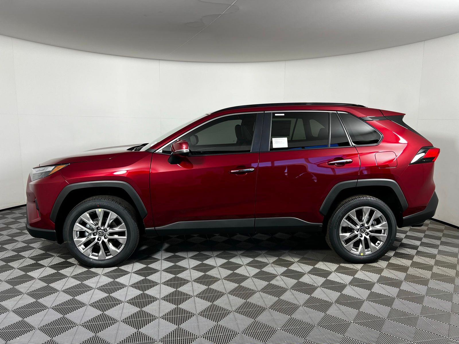 2025 Toyota RAV4 Limited 8