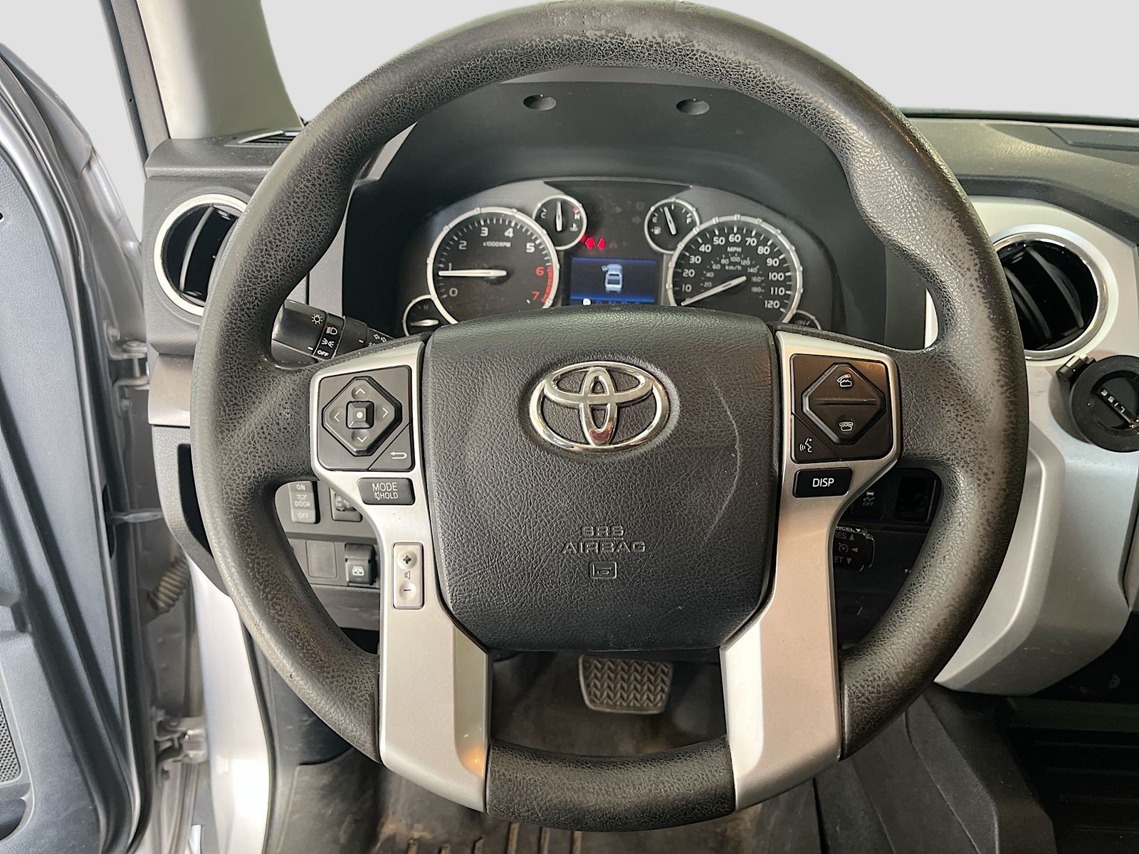 Used 2014 Silver Toyota SR5 image 11