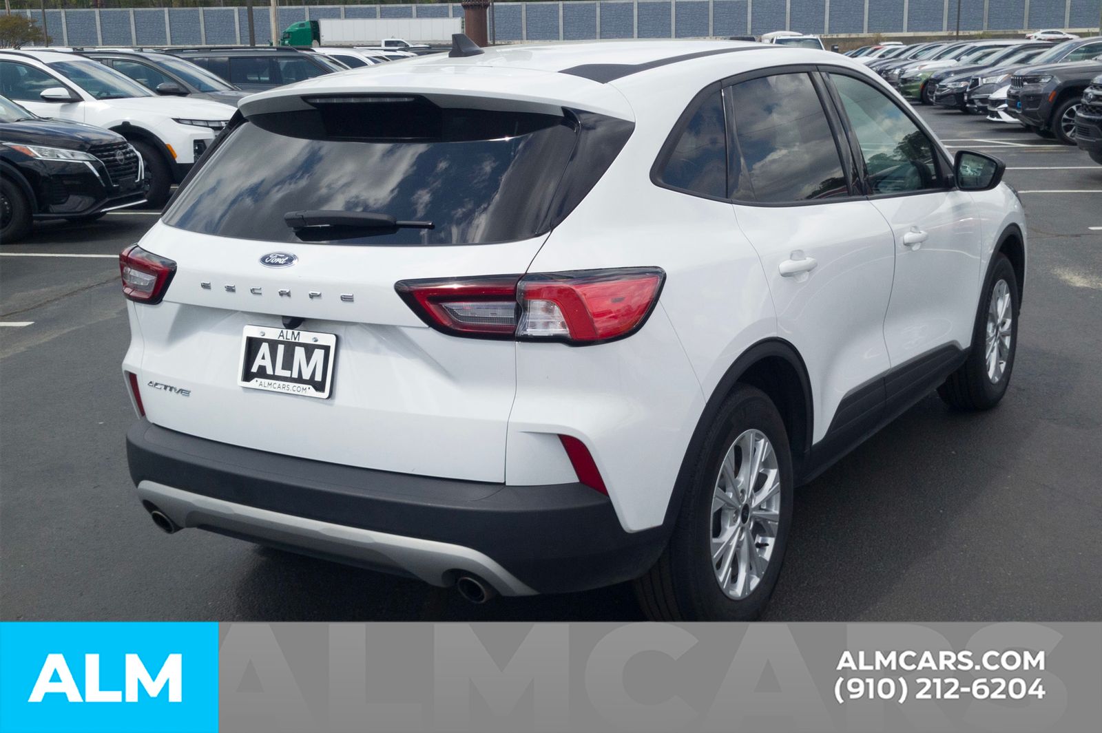 View vehicle photo 6