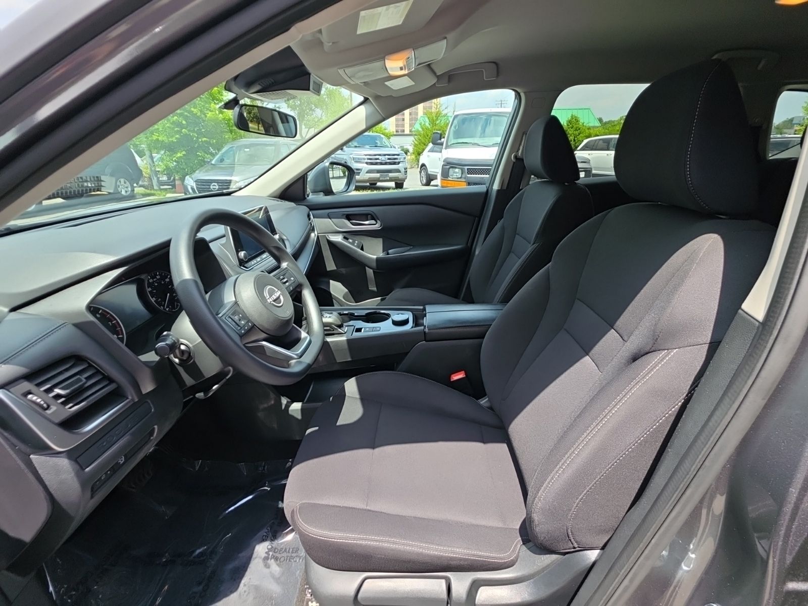Used 2024 Gray Nissan S image 9