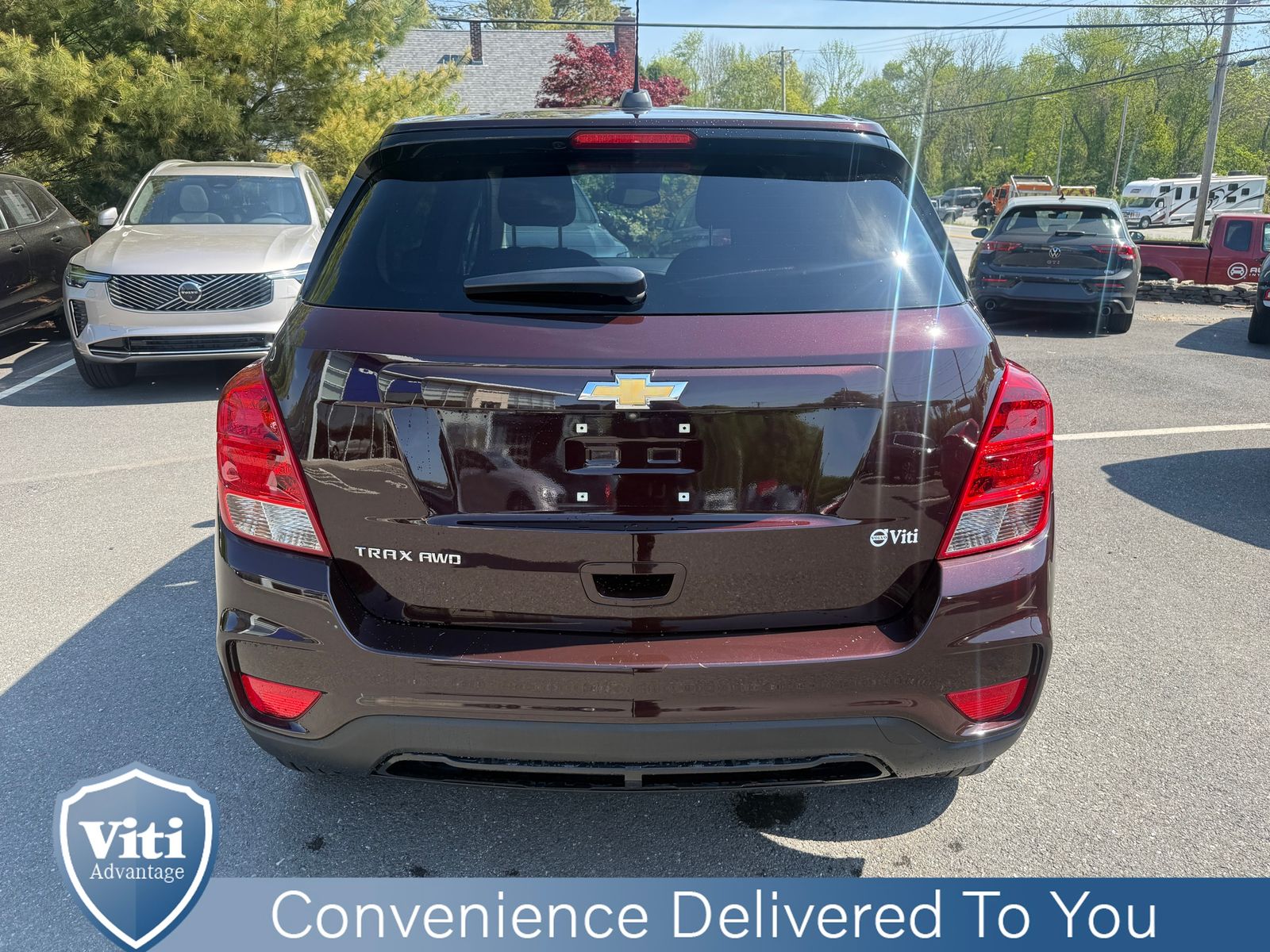 View vehicle photo 7
