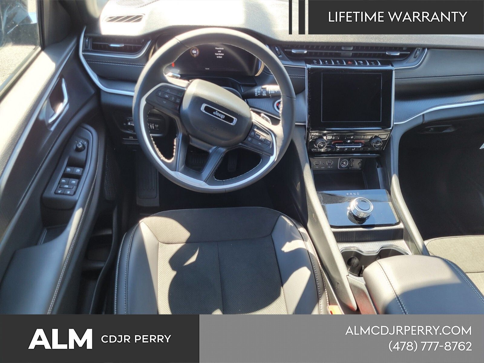 New 2025 Baltic Gray Metallic Clear-Coat Exterior Paint Jeep Laredo image 7