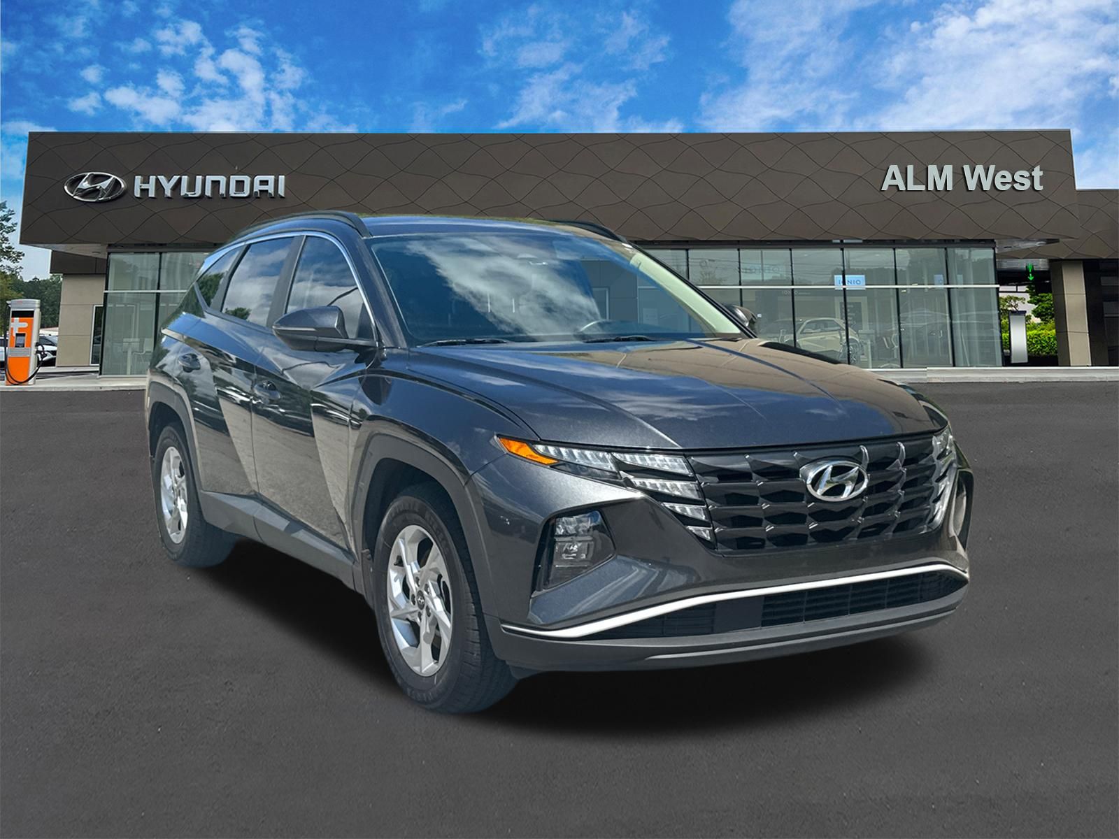 Used 2022 Gray Hyundai SEL image 3