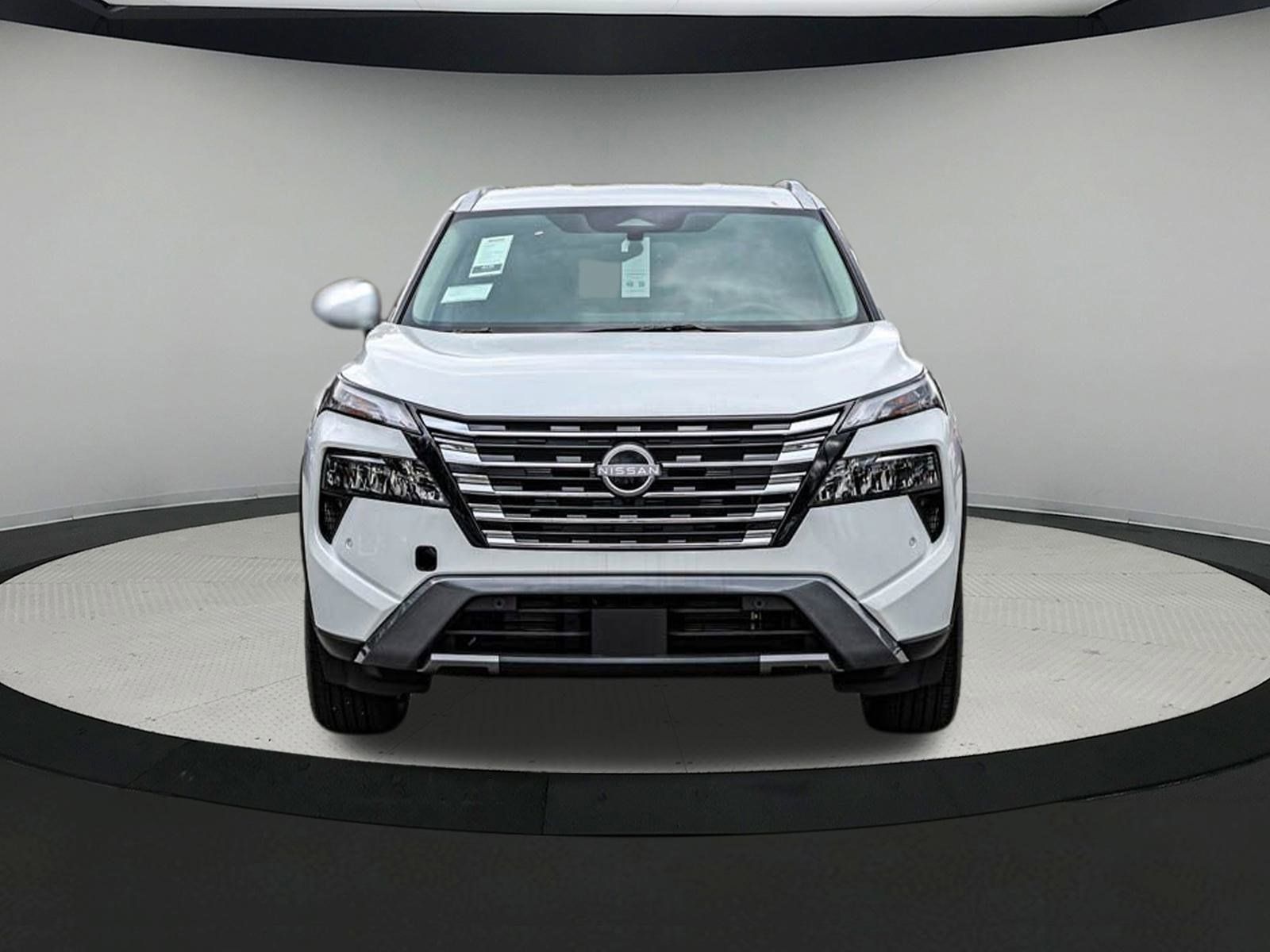 2025 Nissan Rogue SL photo 3