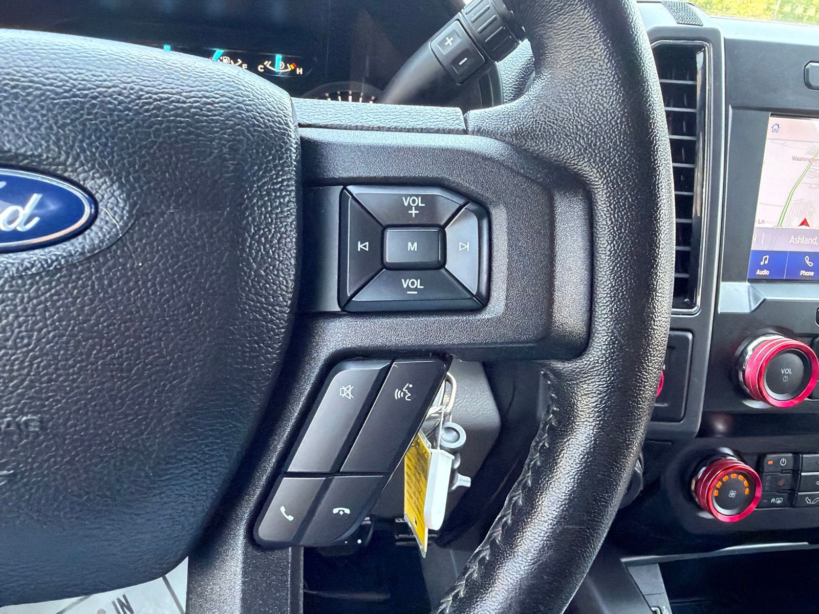 Certified Used 2020 Black Metallic Ford XLT image 29
