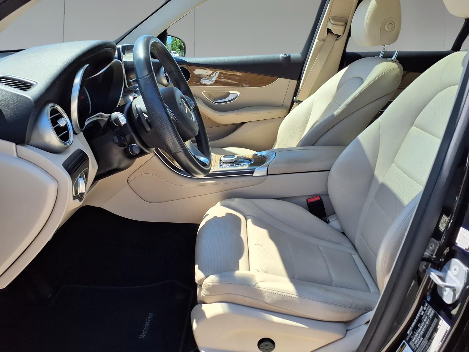 2019 Mercedes-Benz GLC GLC 300 Black at DeMontrond Ford