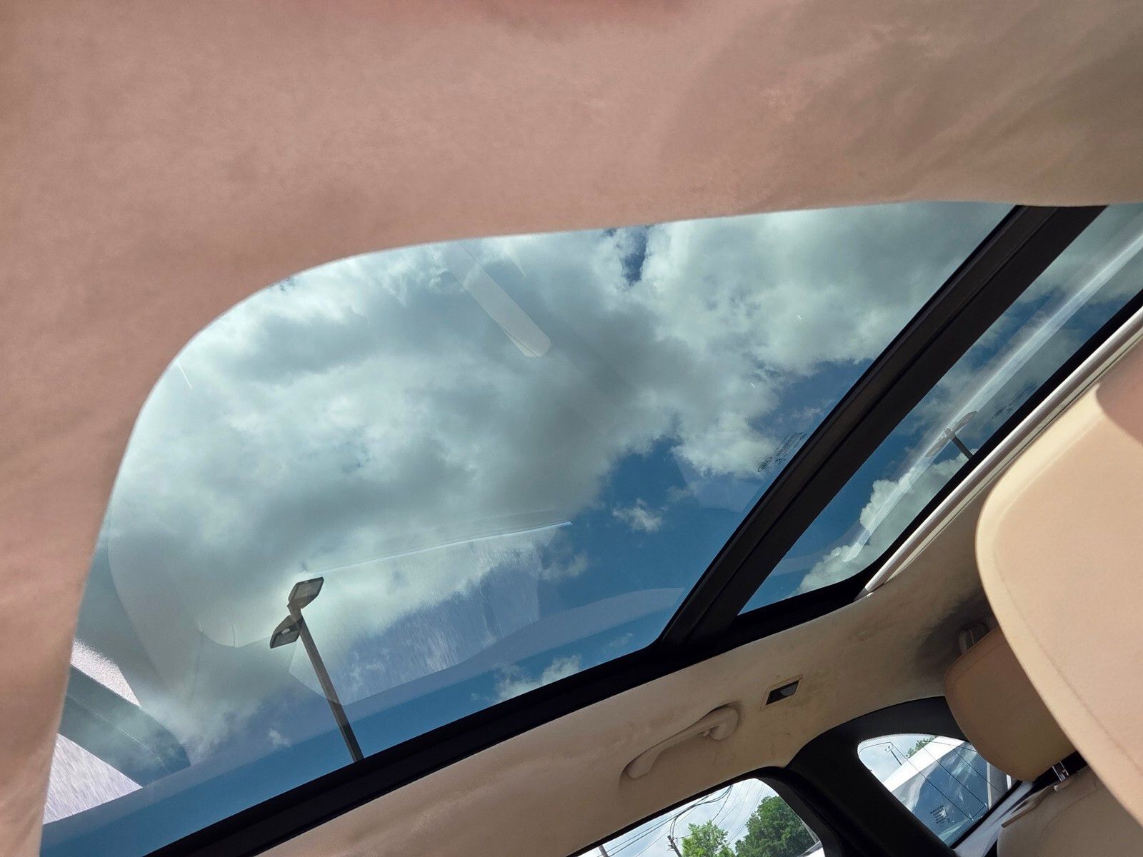 Used 2019  Jaguar 25t image 20