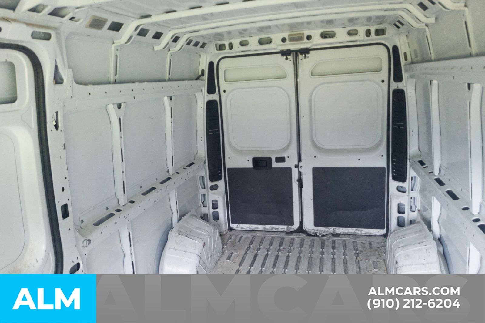 Used 2018 Bright White Clearcoat Ram High Roof image 9