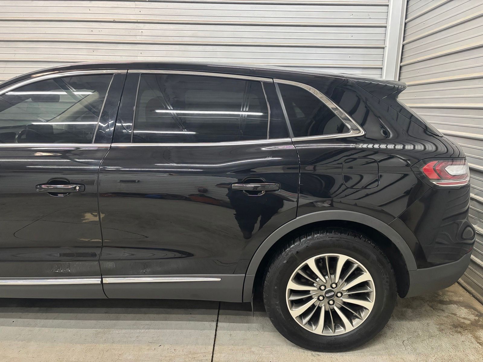 Photo 5 of 2021 Lincoln Nautilus Standard