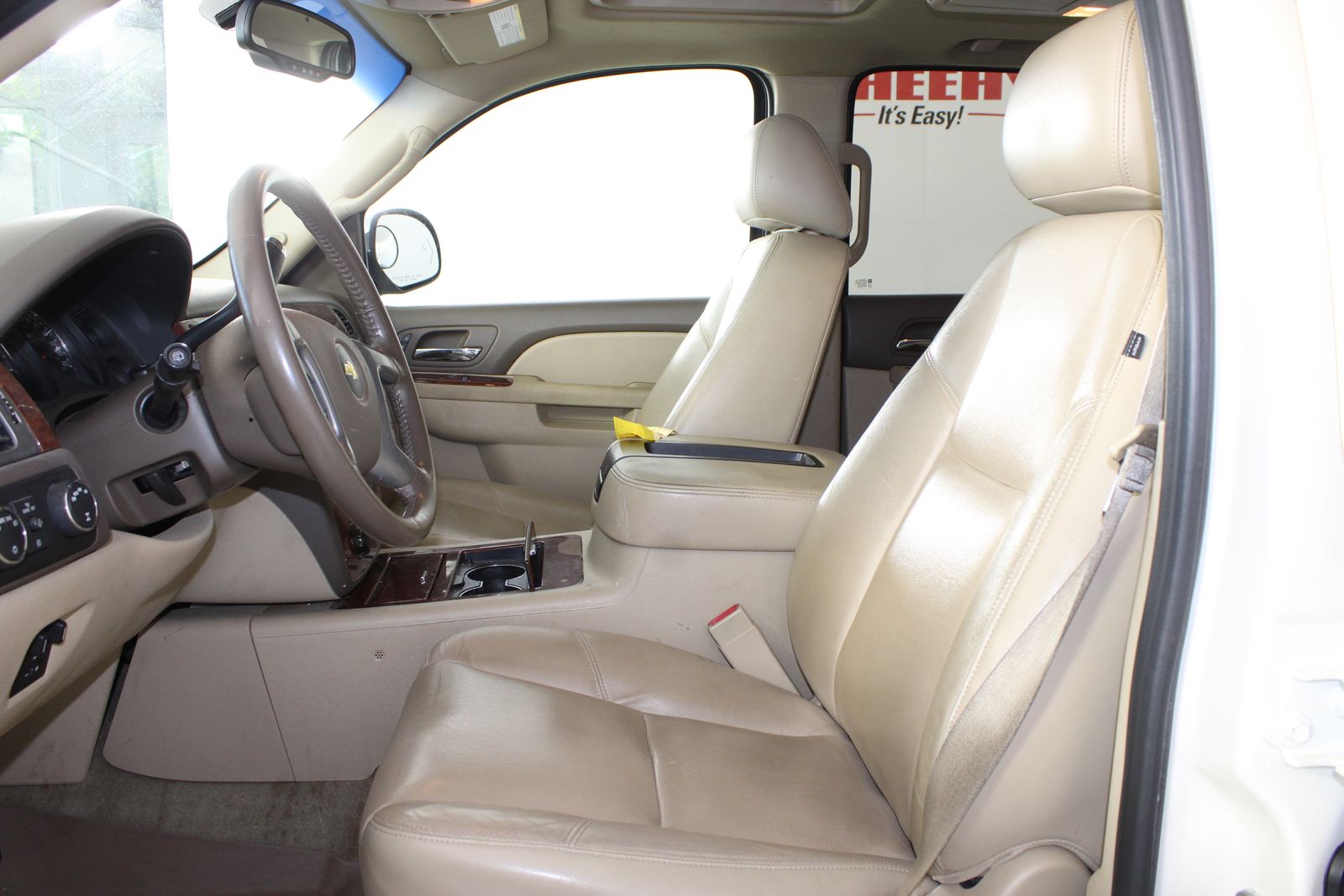 Used 2013 White Chevrolet LTZ image 11