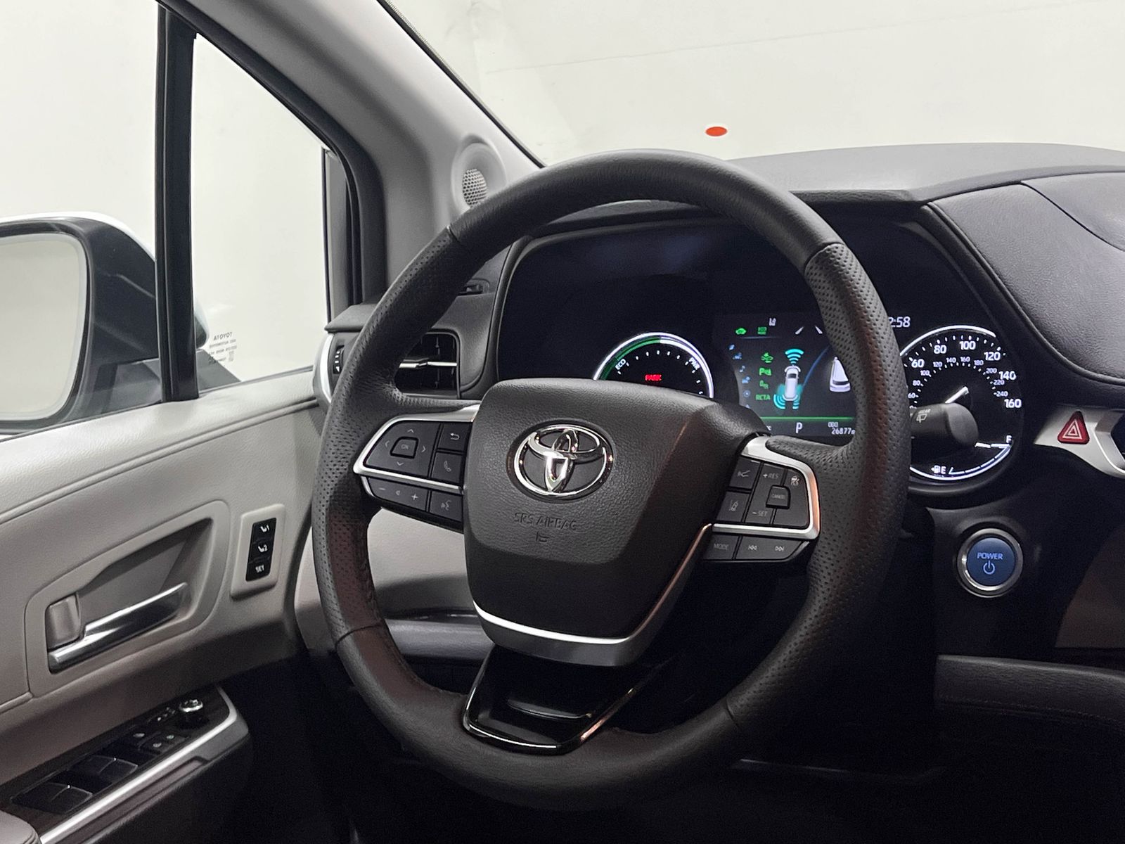 used 2023 Toyota Sienna car, priced at $49,888