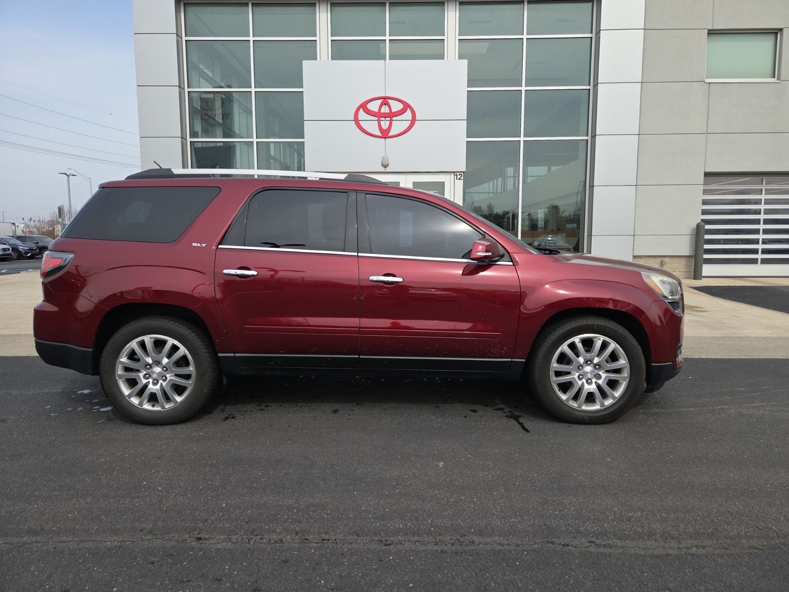 View vehicle photo 7