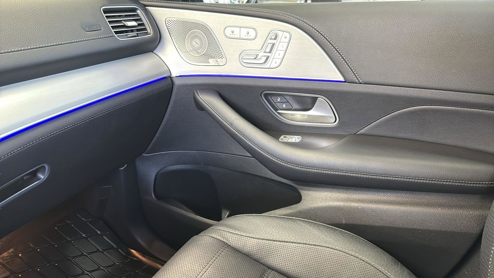 Used Car 2024 Mercedes-benz Gls  Gls 450 For Sale Under $70,000 In Austin, Texas