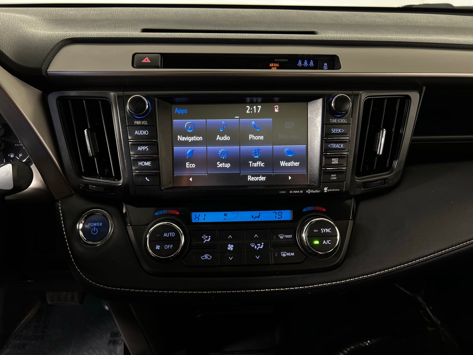 Thumbnail: 2018 Toyota RAV4 - 19