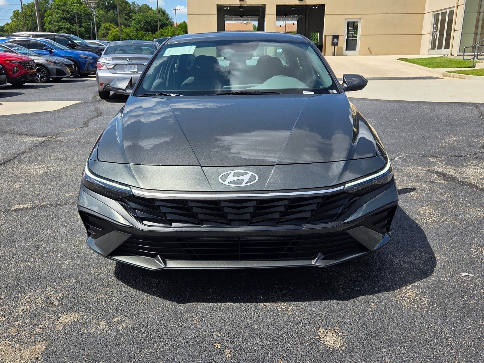New 2026 Gray HYUNDAI SE image 2