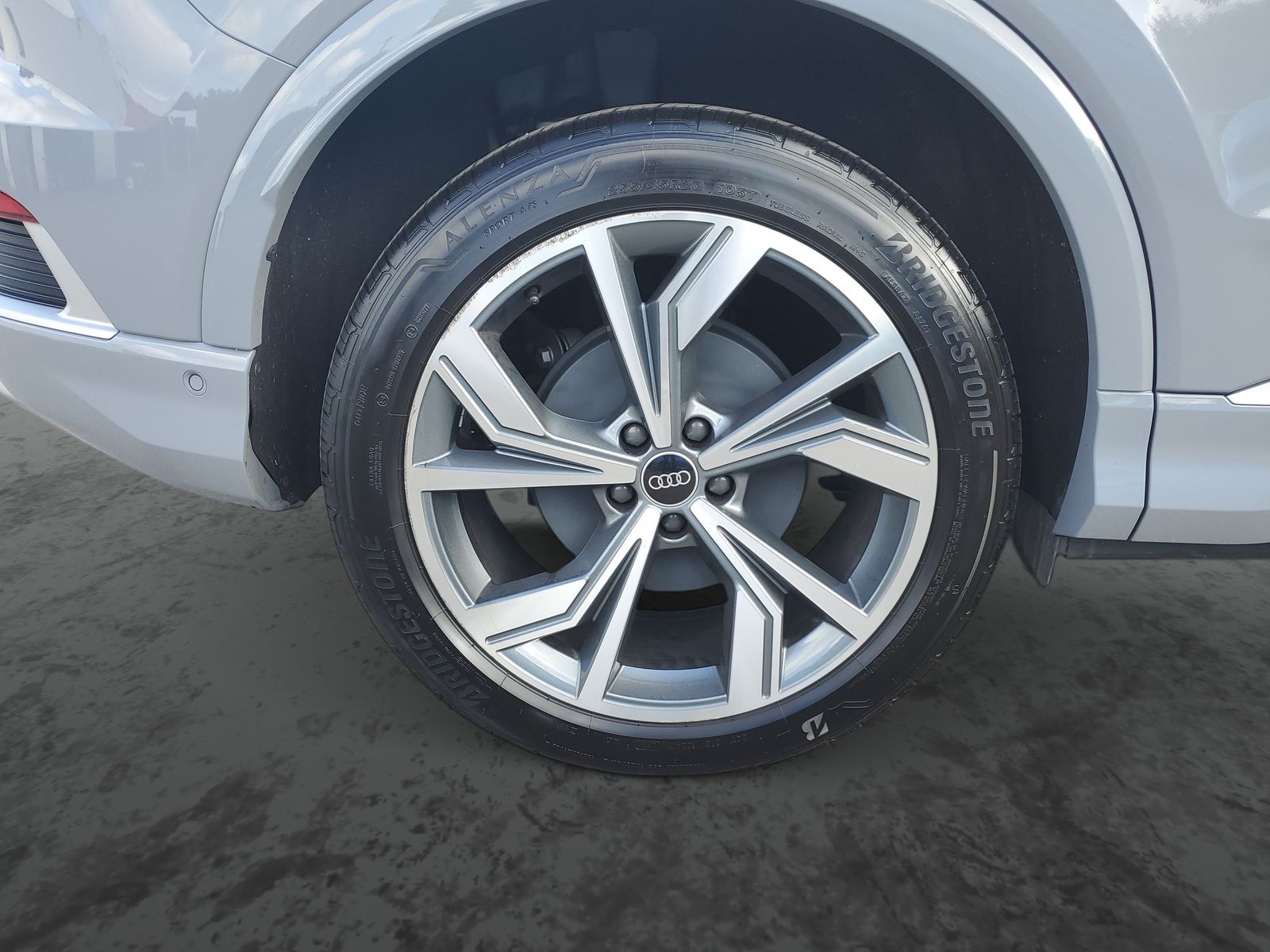 Vehicle photo