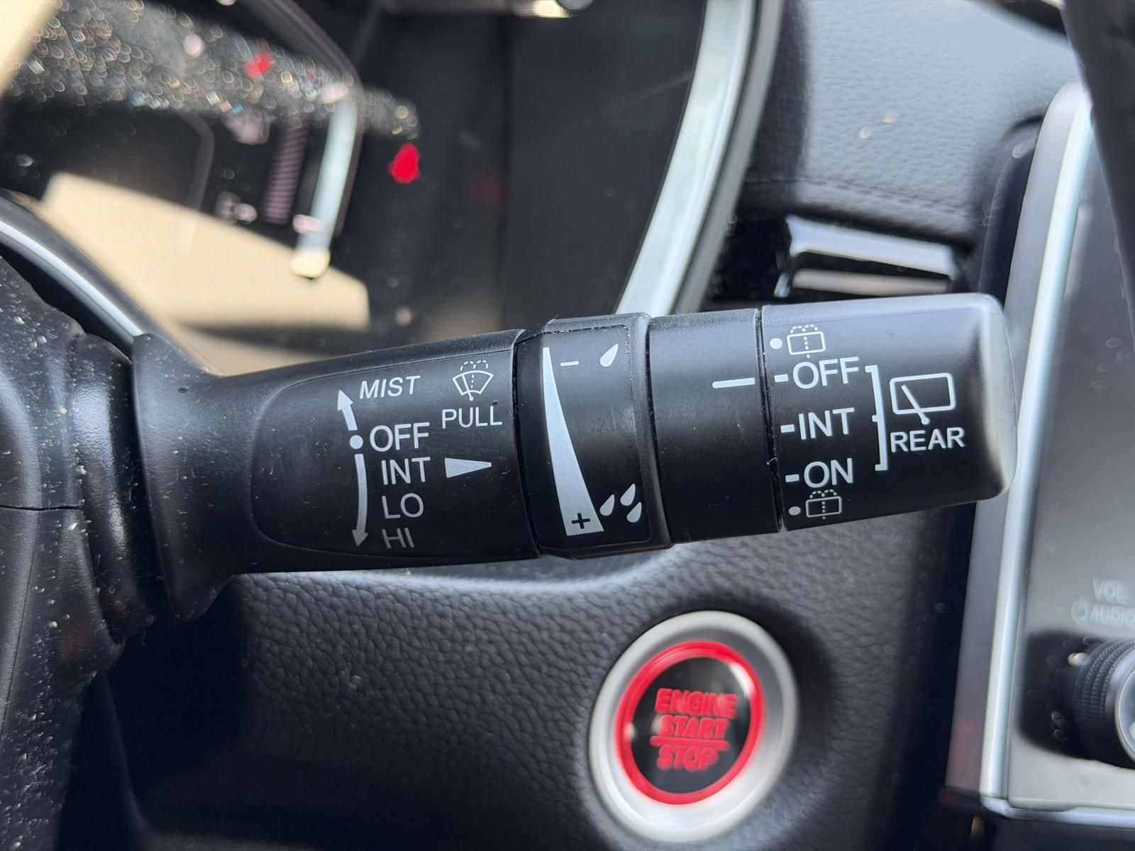 Used 2022  Honda EX-L image 30
