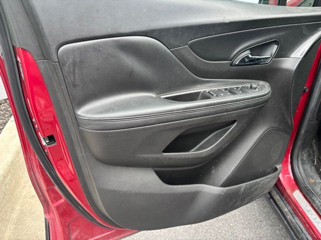 Used 2019 Red Buick Preferred image 9