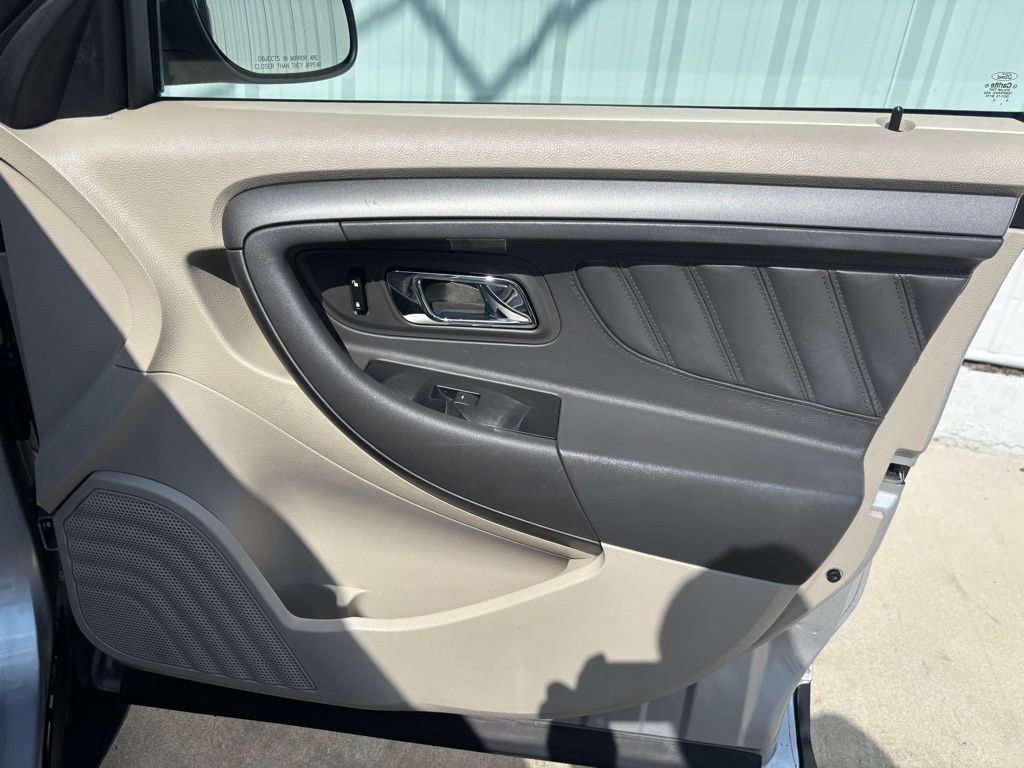 Used Car 2010 Ford Taurus  Se For Sale Under $10,000 In Austin, Texas