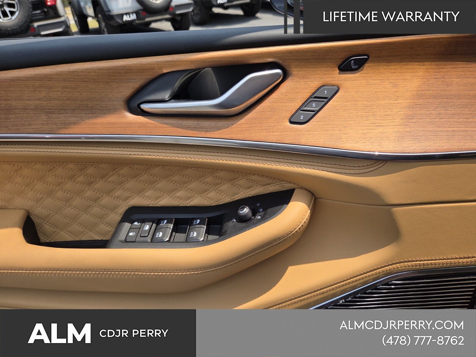 New 2025 Velvet Red Pearl-Coat Exterior Paint Jeep Summit image 28