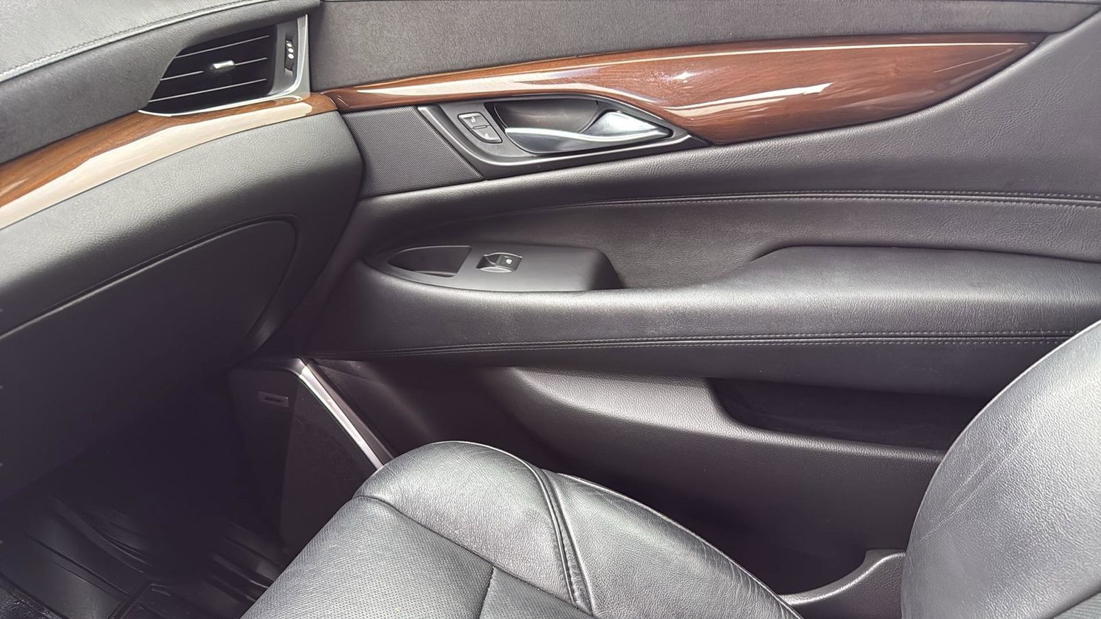 Used Car 2019 Cadillac Escalade  Luxury For Sale Under $35,000 In Austin, Texas