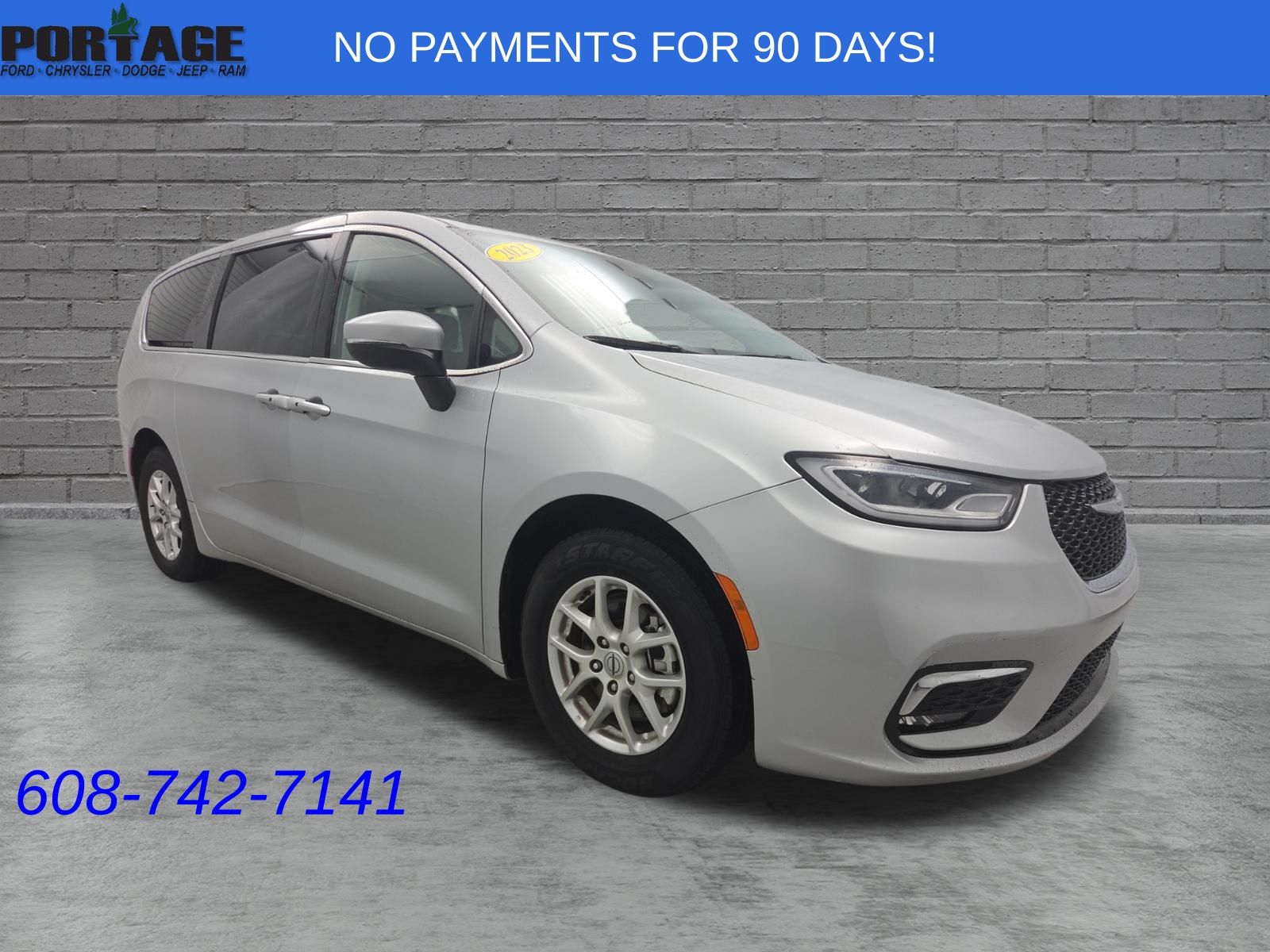 2023 Chrysler Pacifica Touring L
