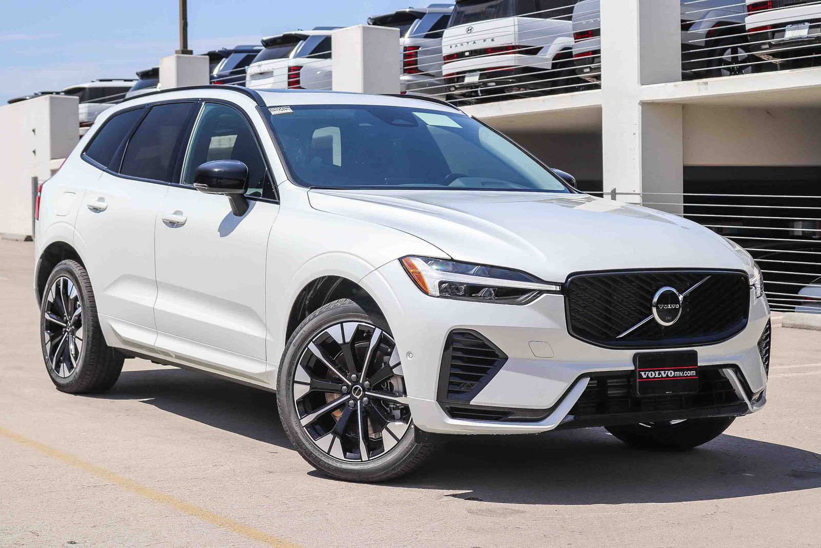 2026 Volvo XC60 Plug-In Hybrid T8 Plus