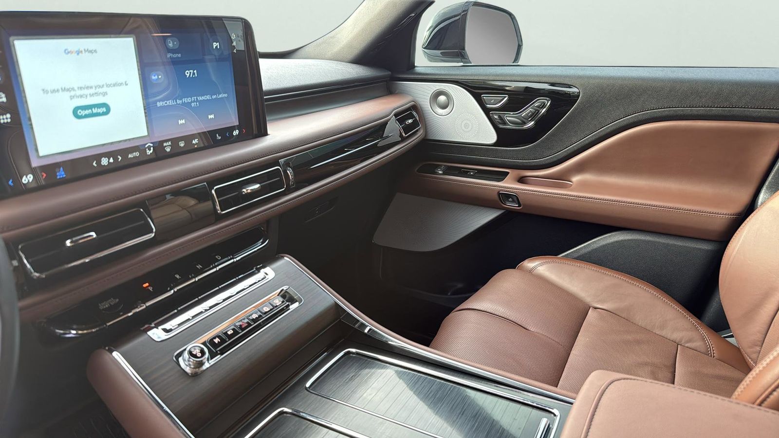 Used Car 2025 Lincoln Aviator  Reserve For Sale Under $70,000 In Austin, Texas